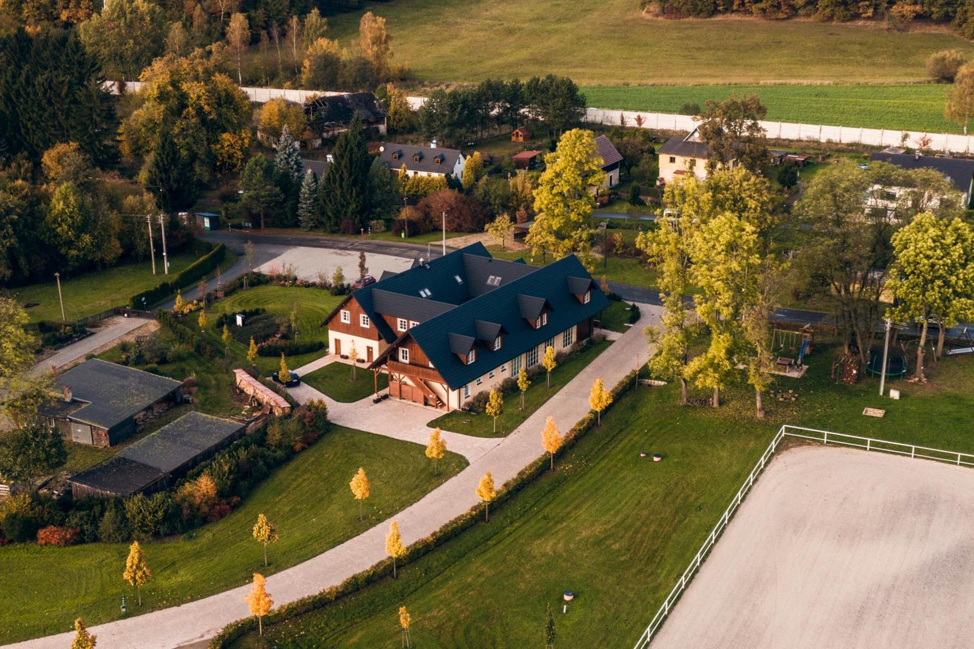 Apartman-Hotel Jitravsky Dvorec Rynoltice Zewnętrze zdjęcie